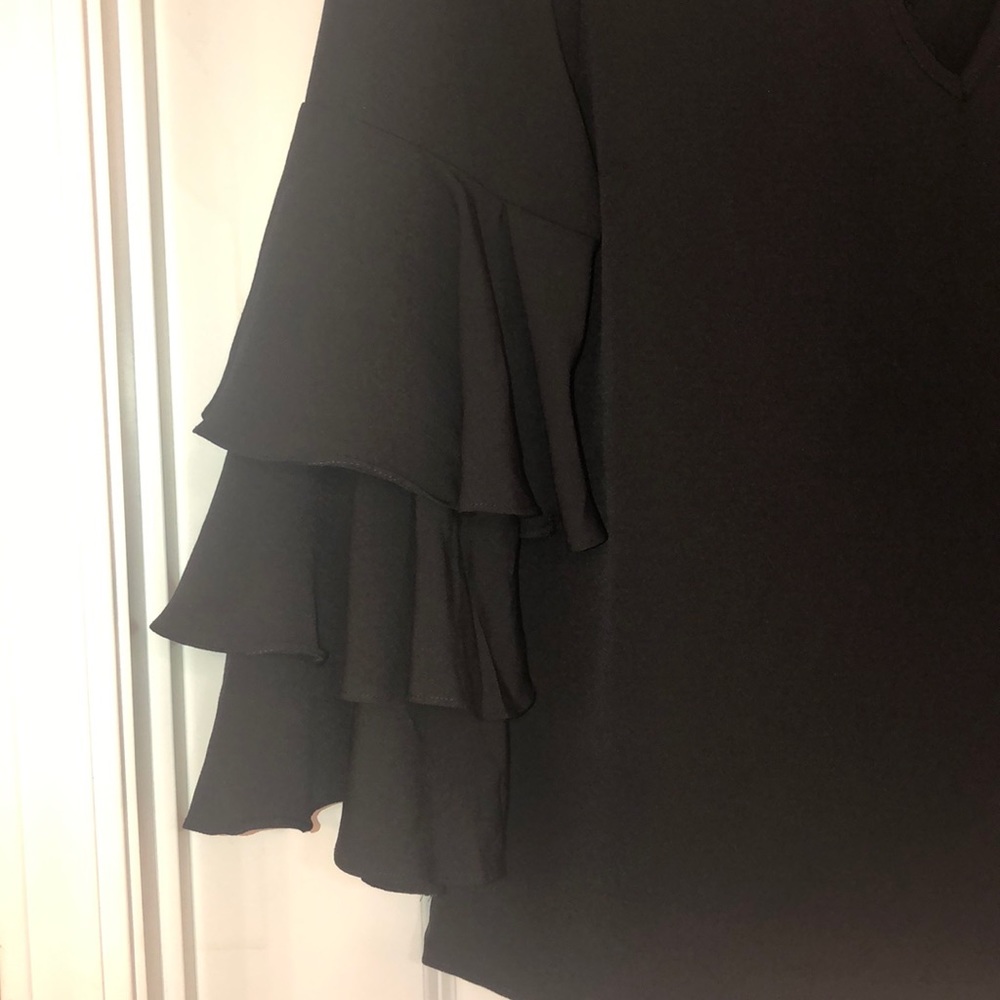 Blouse - Picture 2 of 3